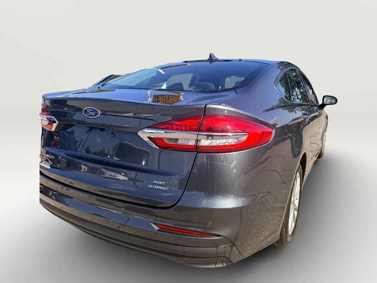 Used 2020 Ford Fusion SE FWD image 9