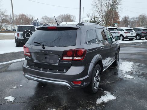 Used 2015 Dodge Journey Crossroad w/ Flexible Seating Group image 4