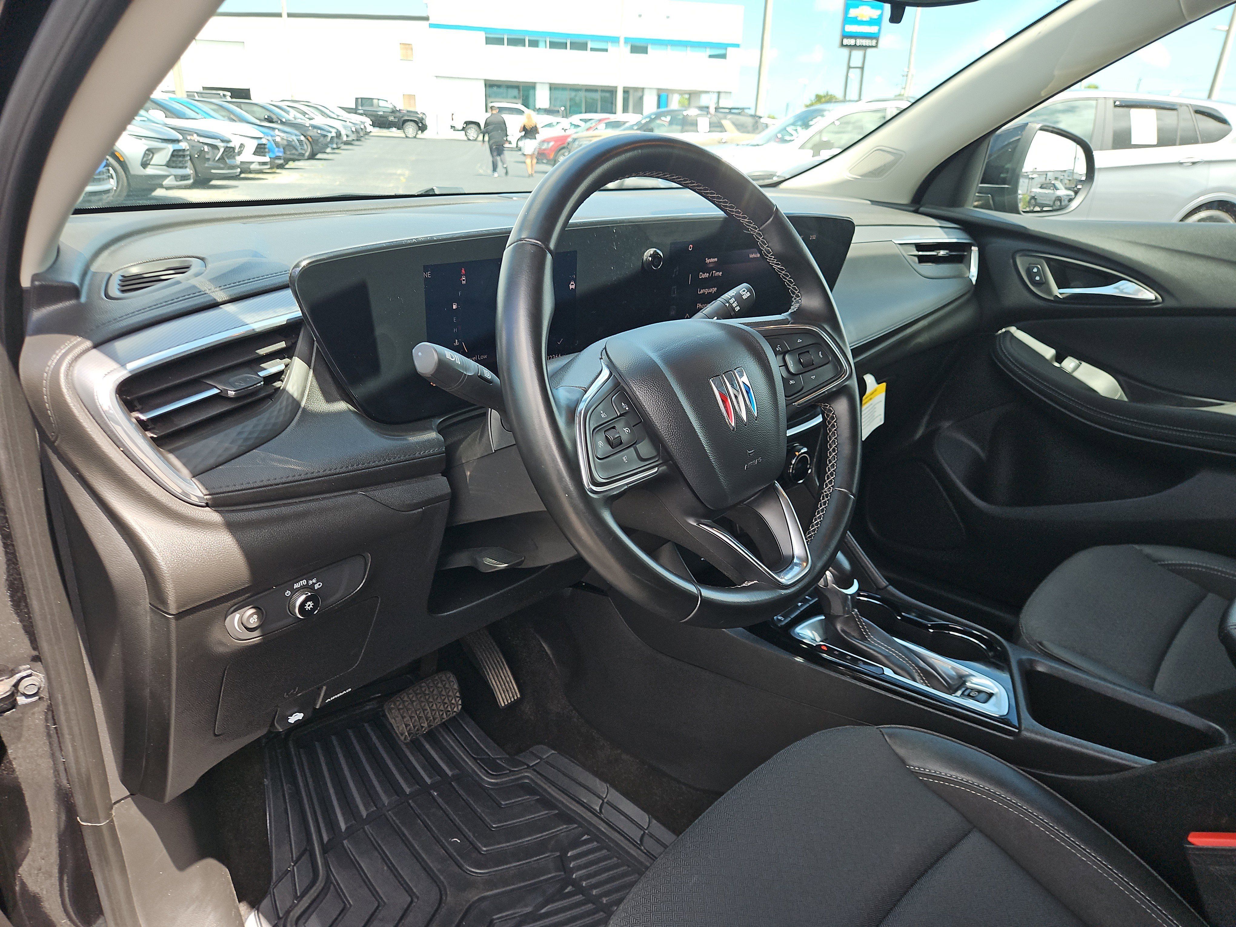 Certified 2024 Buick Encore GX Preferred FWD image 13