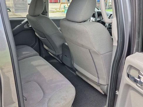 Used 2018 Nissan Frontier SV AWD/4WD image 28