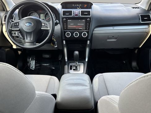 Used 2016 Subaru Forester 2.5i Premium AWD/4WD image 12