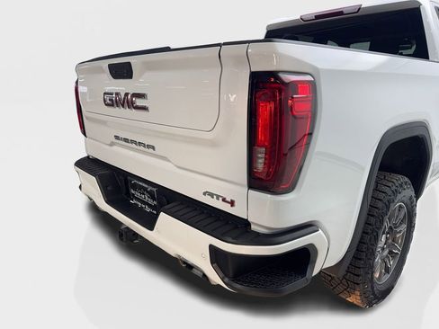 Used 2025 GMC Sierra 1500 AT4 AWD/4WD image 18