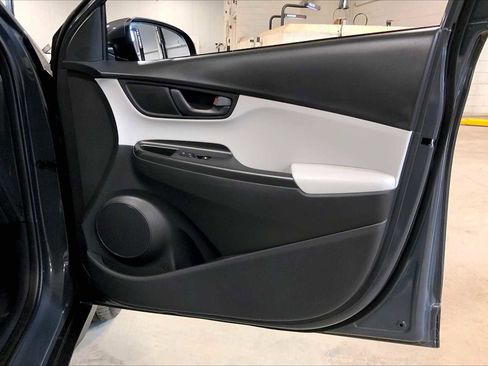 Used 2023 Hyundai Kona SEL image 23