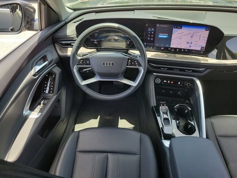 Used 2025 Audi Q5 Premium w/ Convenience Package AWD/4WD image 9