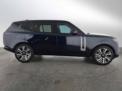 Used 2023 Land Rover Range Rover Long Wheelbase SE image 6