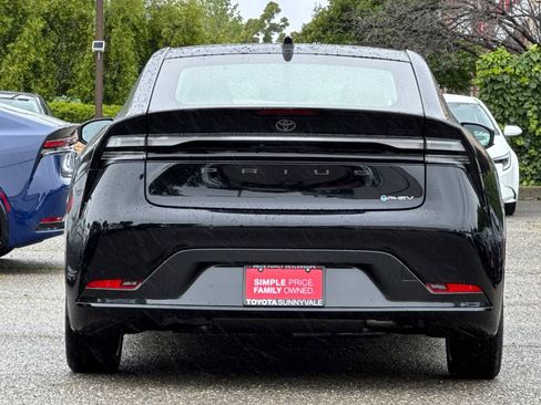 New 2026 Toyota Prius Plug-In Hybrid FWD image 8