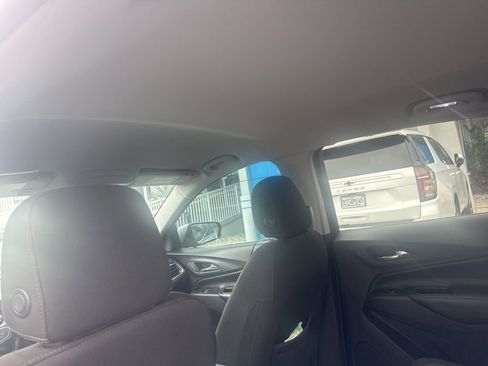 Used 2019 Chevrolet Equinox LT image 11