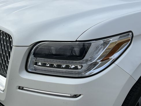 Used 2020 Lincoln Navigator Reserve w/ Luxury Package image 12