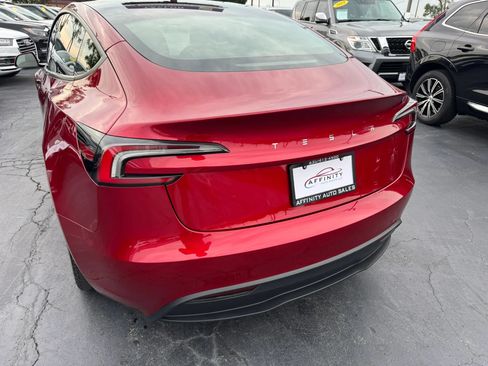Used 2024 Tesla Model 3 Standard Range RWD image 5