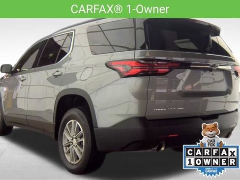 Used 2023 Chevrolet Traverse LT AWD/4WD image 3