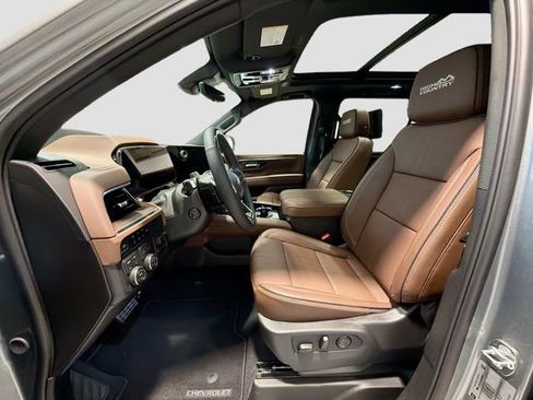 New 2026 Chevrolet Suburban High Country image 21