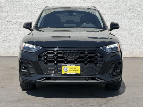 Used 2023 Audi Q5 2.0T Premium Plus w/ Premium Plus Package AWD/4WD image 2