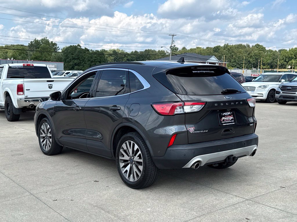 Used 2020 Ford Escape Titanium AWD/4WD image 4