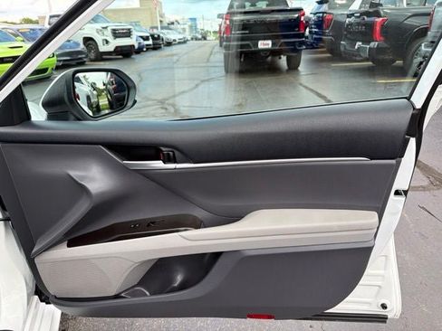 Used 2024 Toyota Camry LE AWD/4WD image 24