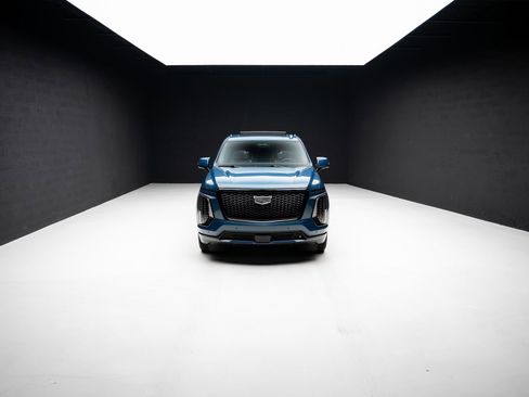 Used 2025 Cadillac Escalade Sport Platinum w/ LPO, ONYX Package RWD image 88