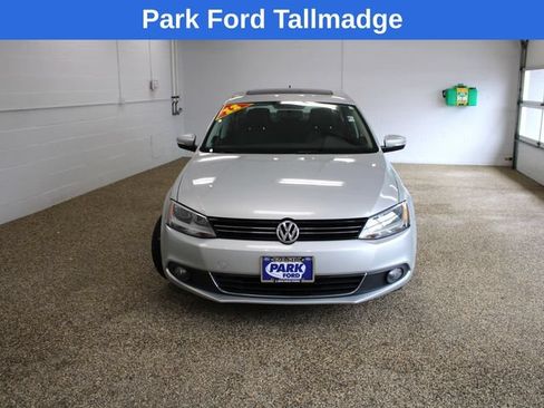 Used 2012 Volkswagen Jetta SEL FWD image 9