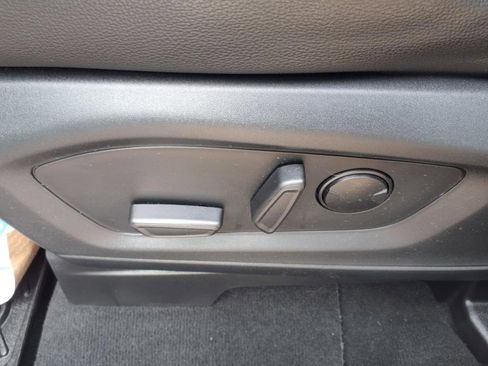 Used 2022 Ford Explorer ST image 17