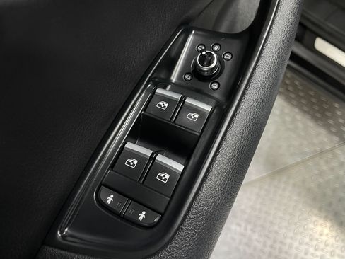 Used 2019 Audi Q7 3.0T Prestige AWD/4WD image 16
