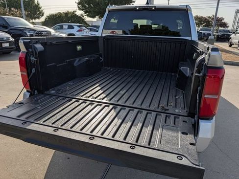 Used 2025 Toyota Tacoma TRD Off-Road AWD/4WD image 27