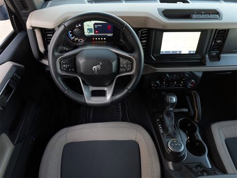 Used 2023 Ford Bronco Big Bend image 28