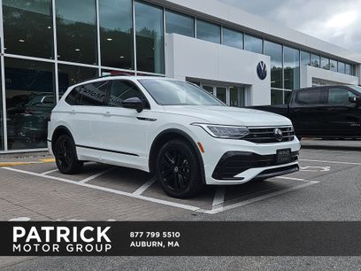 Certified 2022 Volkswagen Tiguan SE R-Line