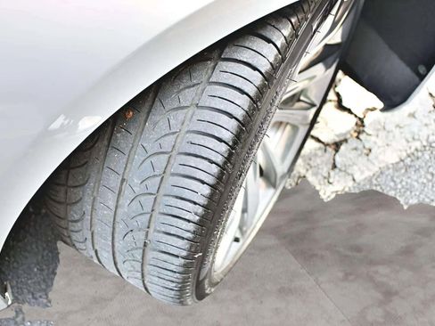 Used 2018 Cadillac CTS Luxury image 31