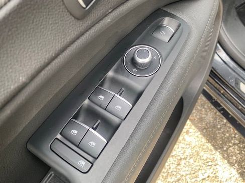 Used 2023 Alfa Romeo Stelvio Veloce image 16