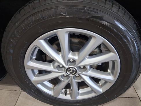 Certified 2025 MAZDA CX-5 AWD 2.5 S w/ Preferred Package image 8
