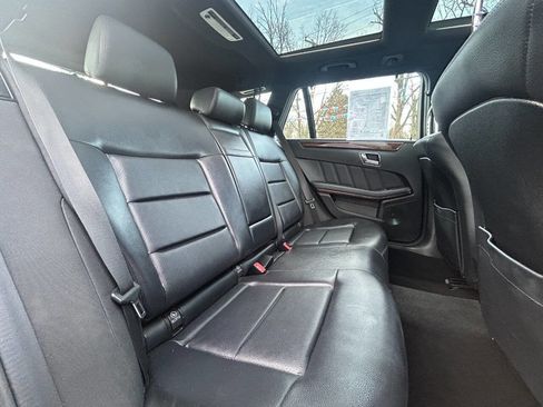 Used 2011 Mercedes-Benz E 350 4MATIC Wagon image 32