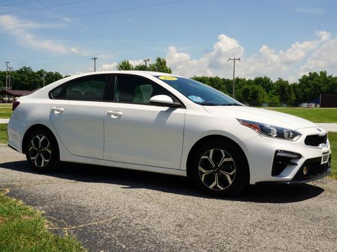 Used 2021 Kia Forte LXS FWD image 5