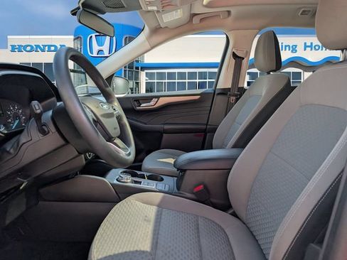 Used 2021 Ford Escape SE w/ SE Sport Appearance Package FWD image 17