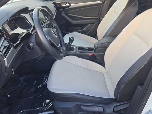 Used 2021 Volkswagen Jetta R-Line image 17