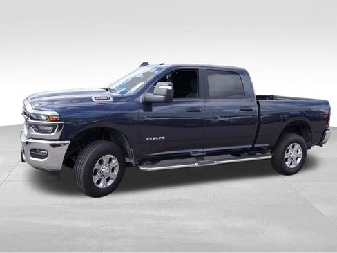 Certified 2026 RAM 2500 Big Horn AWD/4WD image 10