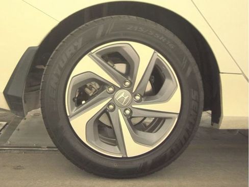 Used 2019 Honda Insight EX image 11