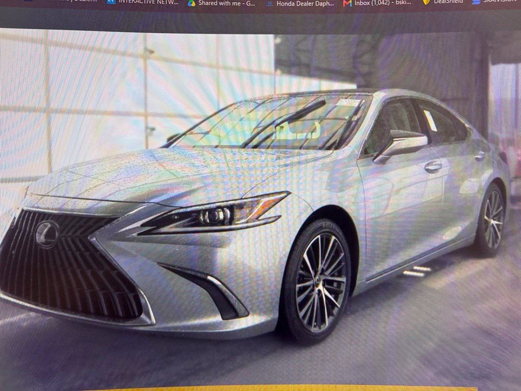 Used 2024 Lexus ES 350 w/ Premium Package FWD image 1