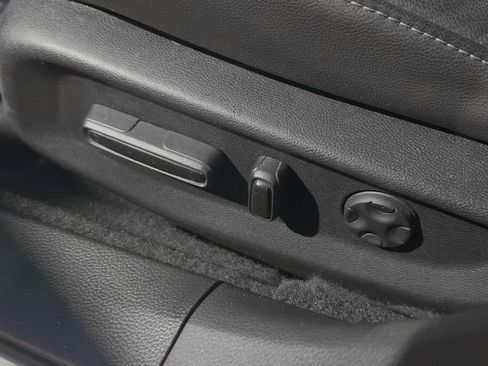 Used 2022 Honda Accord Touring image 12