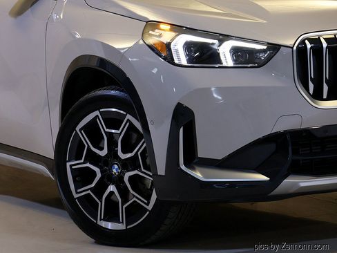 Certified 2026 BMW X1 xDrive28i AWD/4WD image 3