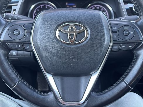 Used 2019 Toyota Camry SE w/ Convenience Package FWD image 41