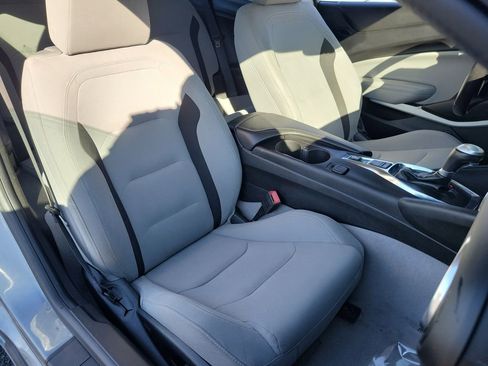 Used 2019 Chevrolet Camaro LT RWD image 18