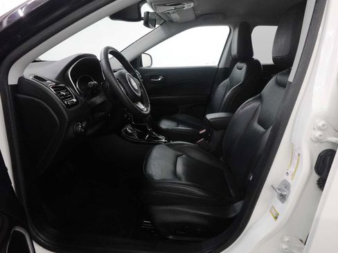 Used 2019 Jeep Compass Limited AWD/4WD image 12
