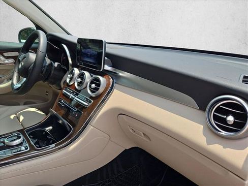 Used 2019 Mercedes-Benz GLC 300 image 18
