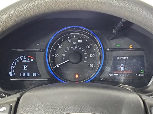 Used 2019 Honda HR-V EX image 17