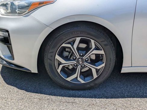 Used 2021 Kia Forte LXS FWD image 11