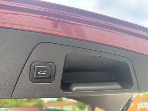 Used 2017 Buick Envision Essence image 31