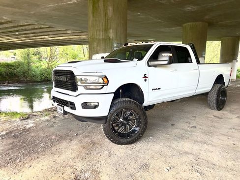 New 2024 RAM 3500 Laramie w/ Night Edition image 6