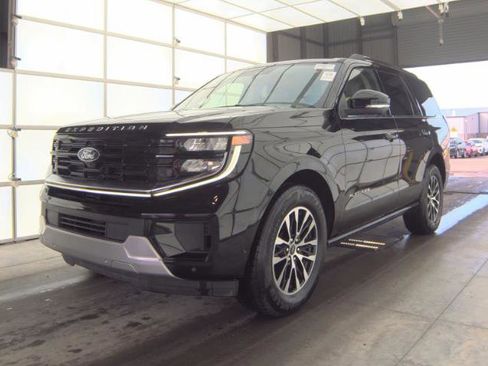Used 2025 Ford Expedition Platinum image 1