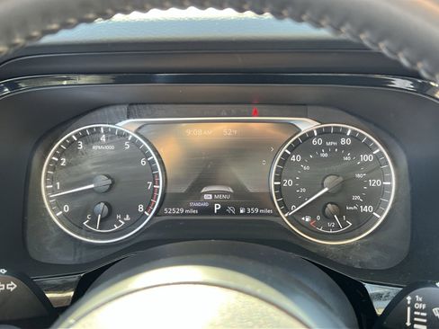 Used 2024 Nissan Pathfinder SV FWD image 25