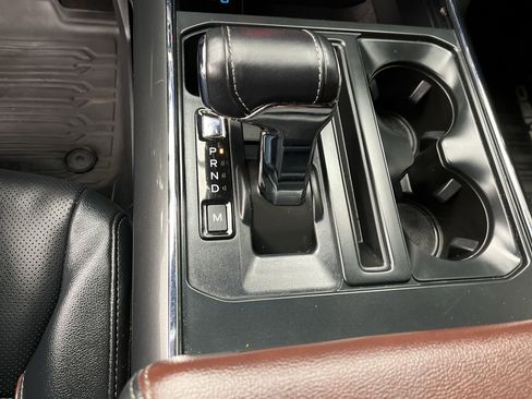 Used 2023 Ford F150 Lariat w/ Max Trailer Tow Package image 29