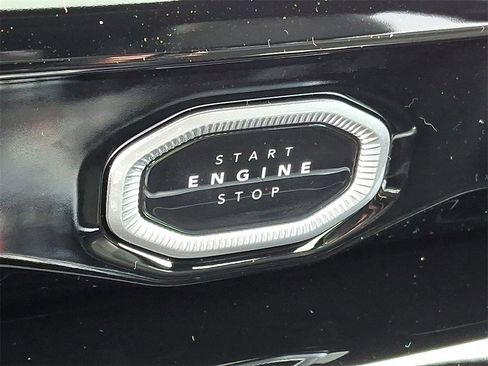 New 2026 Jeep Grand Cherokee Laredo image 17