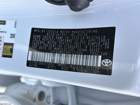 Used 2024 Toyota Corolla LE FWD image 31